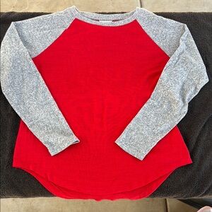 SO relagan long sleeve top. Size M